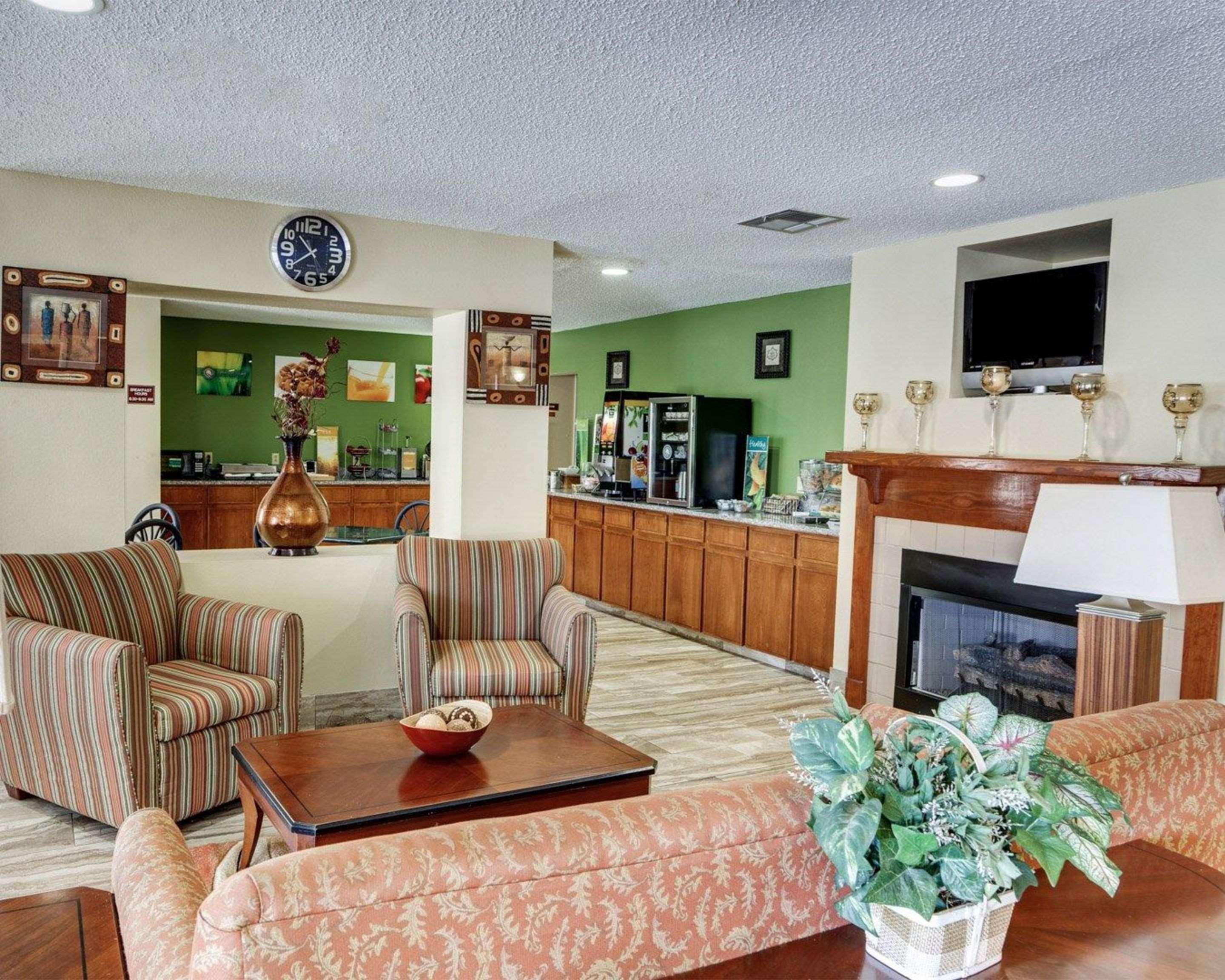 Quality Suites Baton Rouge East - Denham Springs Extérieur photo