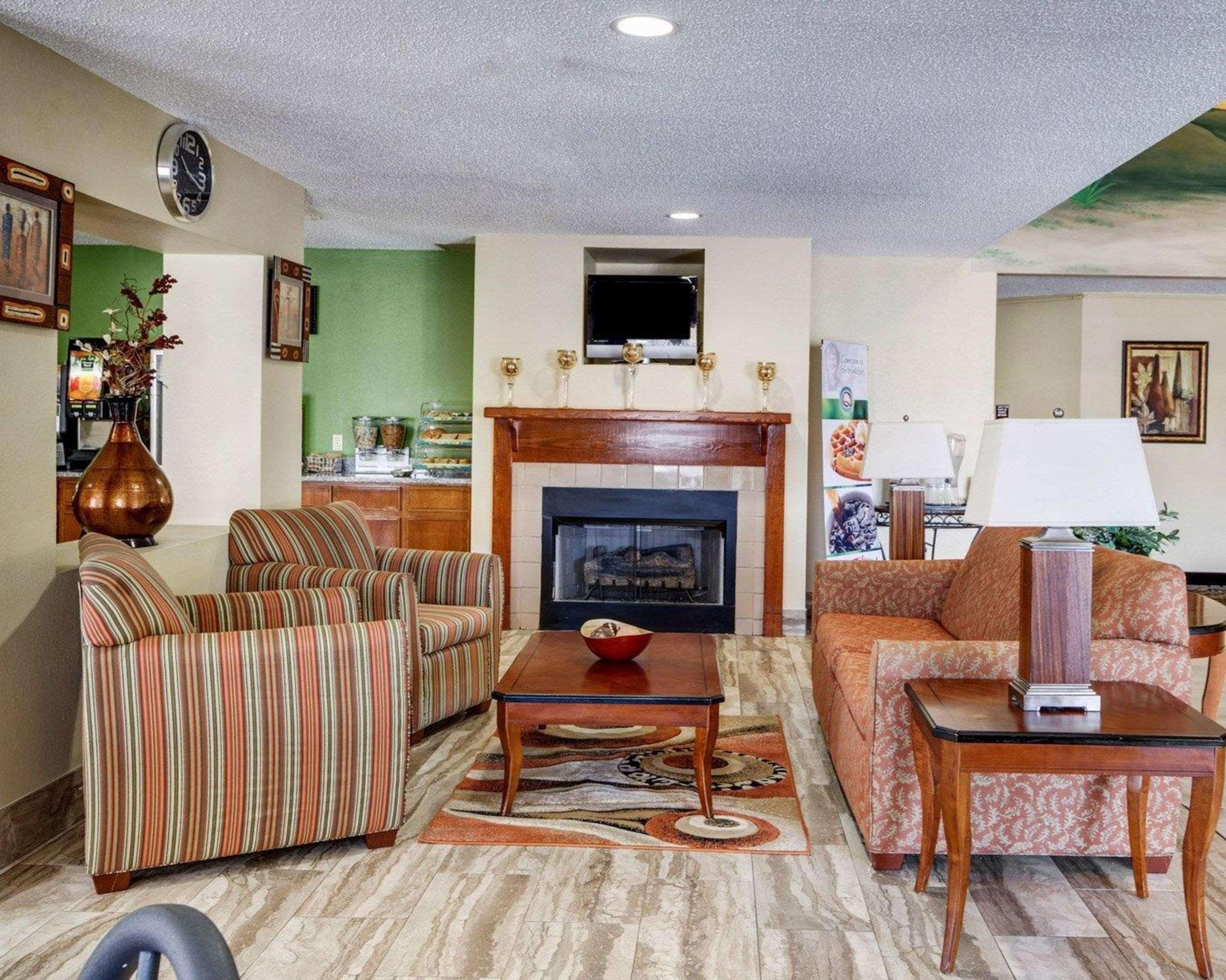 Quality Suites Baton Rouge East - Denham Springs Extérieur photo